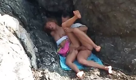 Nuori pariskunta kauneimmat seksivideot keittiössä.