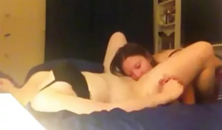 Blondi syö munaa ja uudet seksivideot persettä teille ystäville.