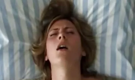 Tunkeutunut seksivideoita ilmaisia rasvaa jäsen Teini
