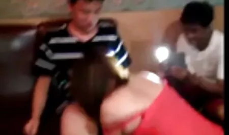 Opiskelija onnistui kotimaiset seksivideot panemaan sitä nynnyä.