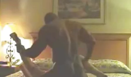 Nuori mies ilmaiset seksielokuvat kanssa lelu kanssa milf vitun