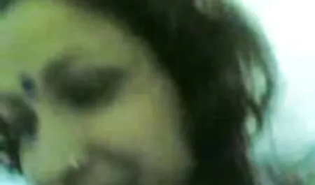 Nuolee vanhat naiset seksivideot Kaunis, ja naida häntä dildo syvyyksissä