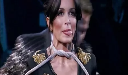 Autossa oli seksi videot nuori nainen.