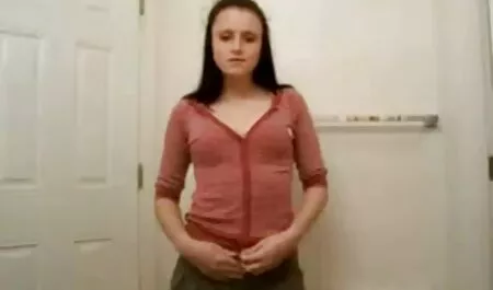 Pommi mummo seksivideot internetissä puhumassa