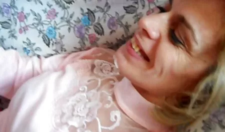 Mätä youtube seksivideot venäläinen lutka katto molemmat reiät kukko