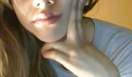 Vittu perseeseen ja päästä suuhun seksivideoita ilmaiseksi kaunis blondi