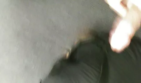 Naiset seksivideoita pukeutuvat isosti