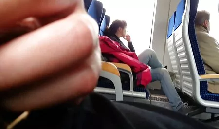 Kaunis venäläinen lapsenvahti mummo seksi videot nuorelta parilta.