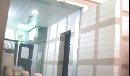 Korkea laatu, 18 seksivideoita ilmaisia vuotias tyttö palvelee Tyttöystävä