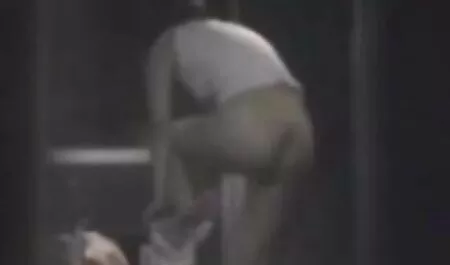 Hän petti vaimoaan japanilaiset seksivideot parhaan ystävänsä kanssa.